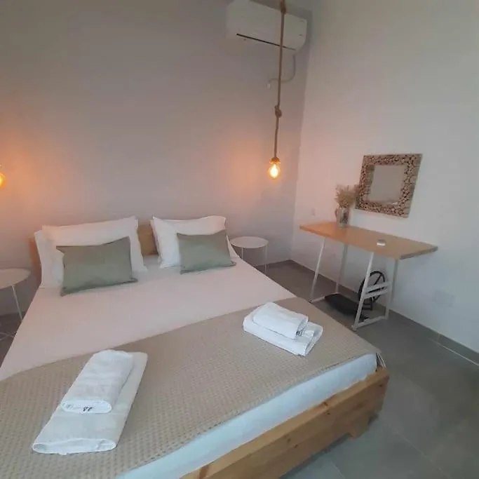 Iremia Apartment Himare