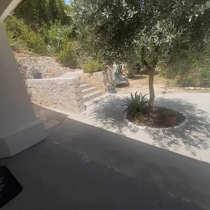 Iremia Apartment Himare